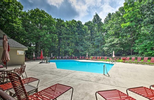 Nellysford Apartamento | Wintergreen Resort Vacation Rental with Balcony!