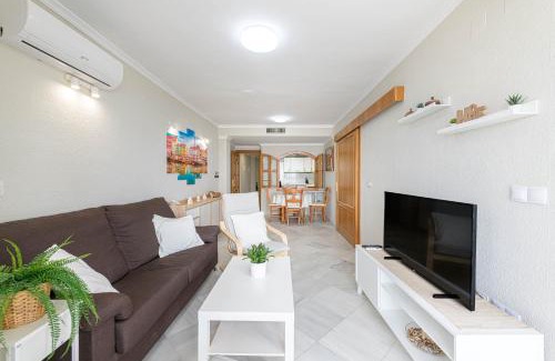 Rincón de la Victoria Apartamento | WintowinRentals Seafront Apartment with Spectacular Views