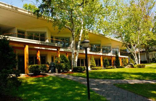 Windham Hotel | Winwood Condominiums by Windham Mountain Club
