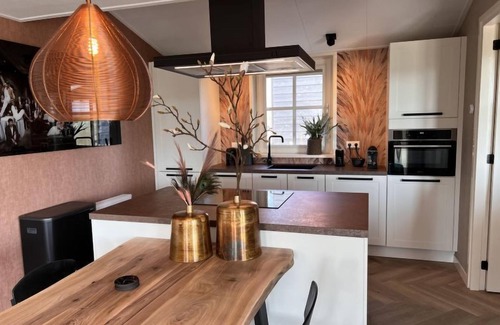 Hippolytushoef Casa | Wiringherlant by Interhome