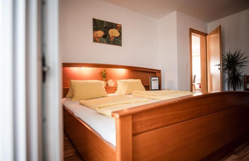 Lochen Hotel | Wirt Weissau