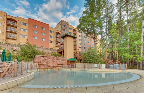 Wisconsin Dells Apartamento | Wisconsin Dells Resort Condo w/ 2 Fireplaces