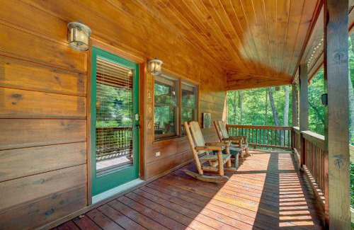 Morganton Casa | Wise Mountain Hideaway - Pet Friendly Cabin