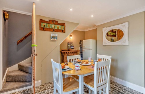 North Walsham Casa | Wisteria Cottage - Dos Habitaciones Casa, Capacidad 4