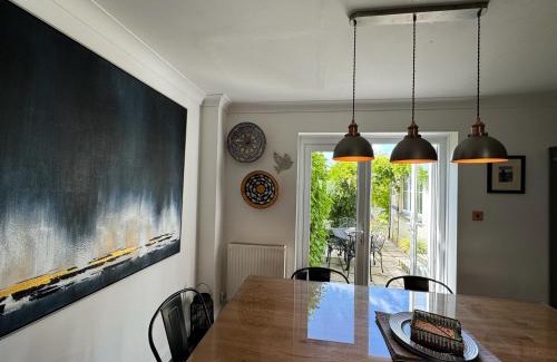 Camelford Casa | Wisteria House 3 bed sleeps 6