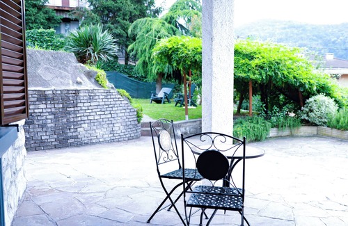 Albate Apartamento | Wisteriaroom Appartamento in Villa 10 Min. da Como