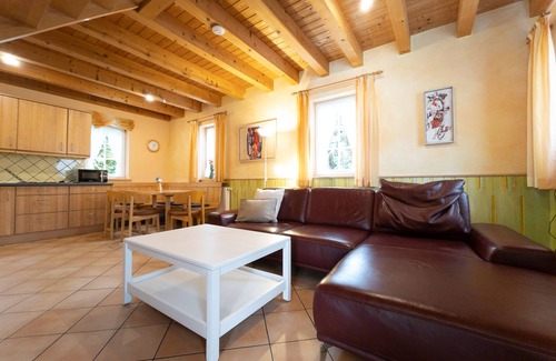 Niederberndorf Casa | Witch's house with 2 bedrooms