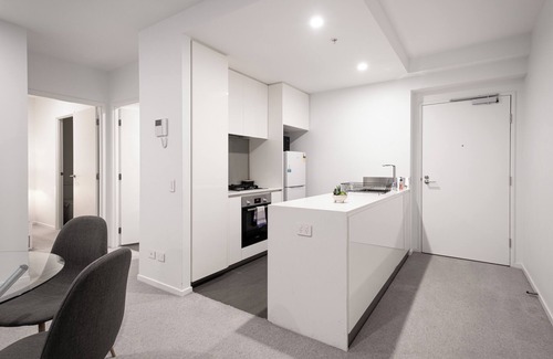 Footscray Apartamento | With 2 bedrooms, 2 bathrooms, this apartment impresses with its breathtaking panoramic views