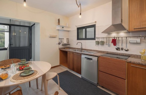 Arco da Calheta Casa | With pool in Calheta - Villa Island Roots