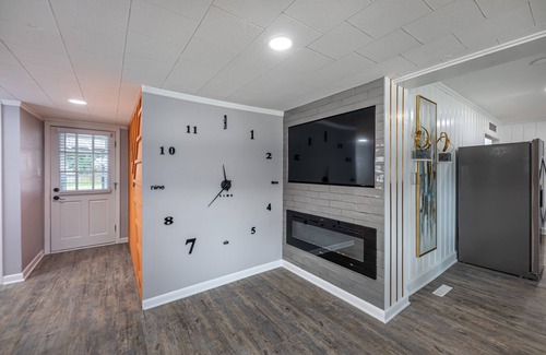 Southeast Raleigh Casa | WITHIN MINUTES TO COASTAL CREDIT UNION MUSIC PK & WALNUT CREEK SOFTBALL COMPLEX