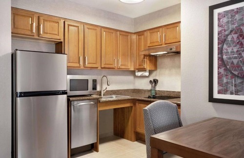 Parkrose Casa | Within reach of the City of Roses