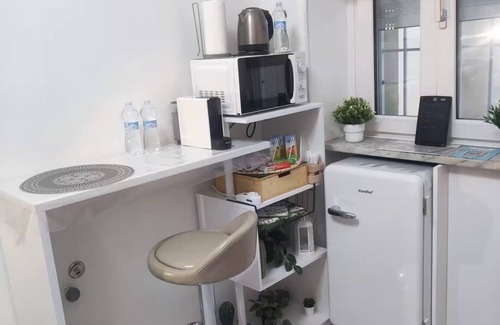 Segnano Apartamento | Within walking distance of the Cà Granda metro