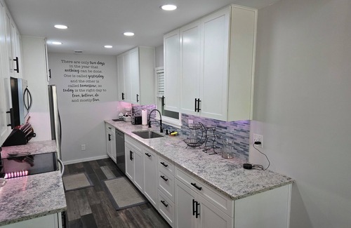 Dunnellon Cabina | Withlacoochee Riverside Retreat near Rainbow & Crystal Rivers sleeps 16 5br 4ba