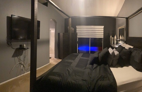 Bloomington Casa | Witts Carlton Resort like staycation!