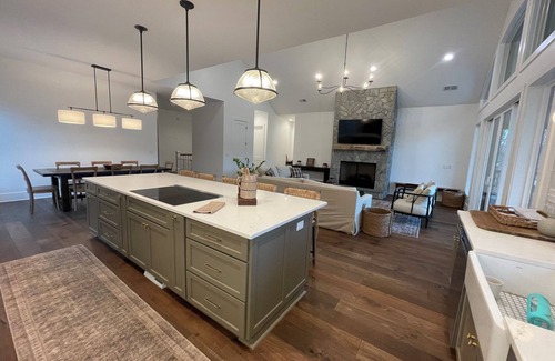 The Arbor Casa | Wkd Escape, Stunning!! New, custom home on Lake James, offering early check-in!