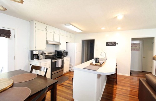 Little Rock Casa | WLR Bungalow Little Rock