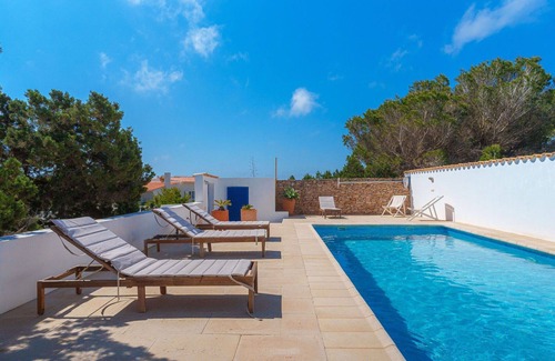 Formentera Villa | Estupenda casa de vacaciones privada con WIFI, piscina privada, A/C, TV, patio y aparcamiento