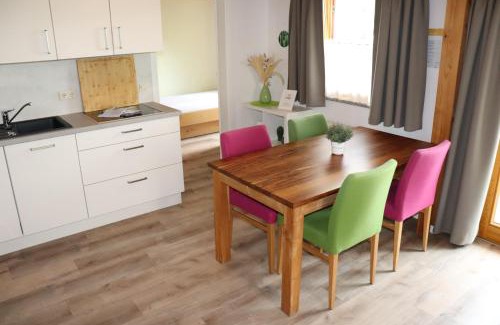 Lindau Apartamento | Wohnung #5 mit Balkon - zentrale dennoch ruhige Lage mit Terrasse - Stadtbus vor der Tür!