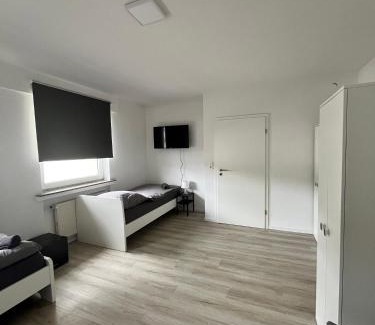 Waldbrol Apartamento | Wohnung für Monteure (Einzelzimmer/Doppelzimmer) in der Nähe von Köln/Bonn/Hennef/Waldbröl