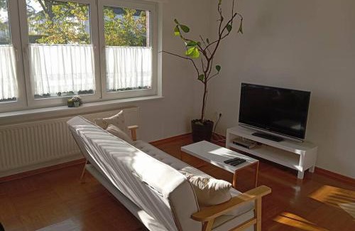 Lank-Latum Apartamento | Wohnung im Grünen in Messenähe