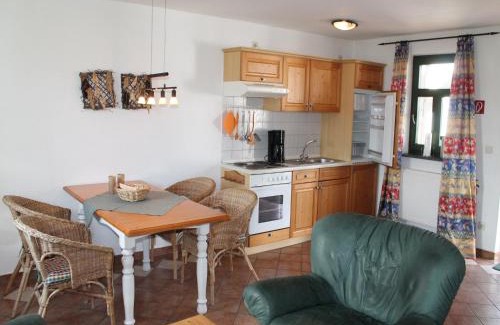 Dargun Apartamento | Wohnung in Dargun mit Pool und Streichelzoo, cleaning included