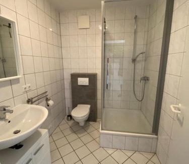 Espelkamp Apartamento | Wohnung mit 2 Einzelzimmer gemeinsamer Küchen/Bad/Balkon-Nutzung