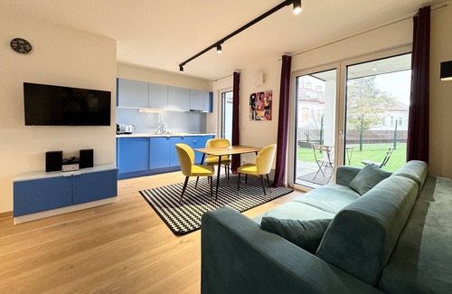 Liesing Apartamento | Wohnung mit Terrasse + Parkplatz