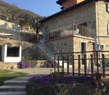 Castelletto Apartamento | Wohnung Nr 2 Im Casa Mary Mit Balkon Und Seeblick