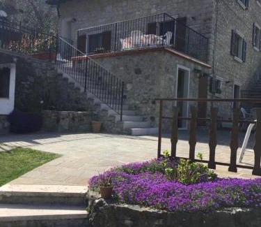 Castelletto Apartamento | Wohnung Nr 2 Im Casa Mary Mit Balkon Und Seeblick
