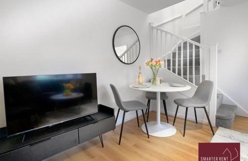 Wokingham Apartamento | Wokingham - 2 Bed Modern House - Parking