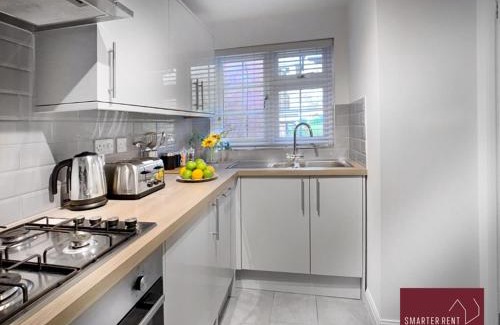 Wokingham Apartamento | Wokingham - 2 Bed Modern House - Parking