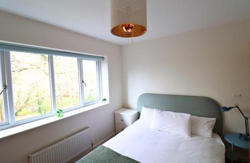 Wokingham Apartamento | Wokingham - Large 2 bedroom Apartment