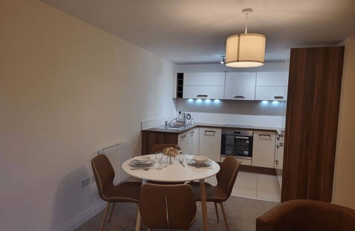 Wokingham Apartamento | Wokingham Stylish Two Bedroom Apartment