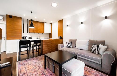 Powazki Apartamento | Wola Luxury Wooden Apartment by BookingHost