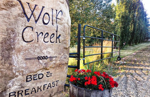 Ponoka County Cama Y Desayuno | Wolf Creek Bed and Breakfast
