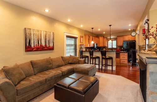 Ellicottville Casa | Wolf's Den