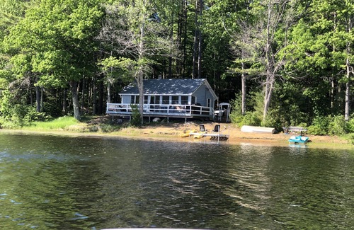 Wolfeboro Cabaña | Retiro de Wolfeboro Lakehouse