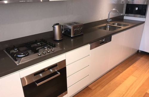 Wollongong Apartamento | Impecable 2 BR Executive Aprtmnt - Central Wollongong CBD - 2 espacios seguros para automóvil