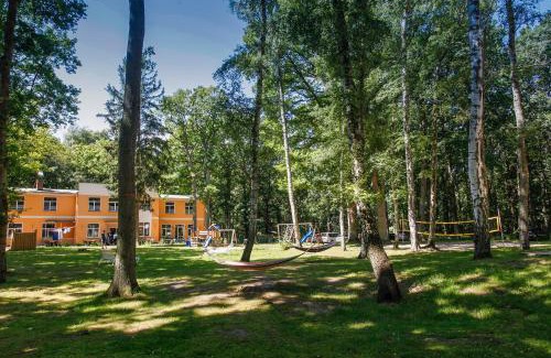 Dranske Otro | WoMo Stellplatz am Ferienpark Bernstein
