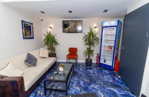 Uskudar Hotel | Wond House