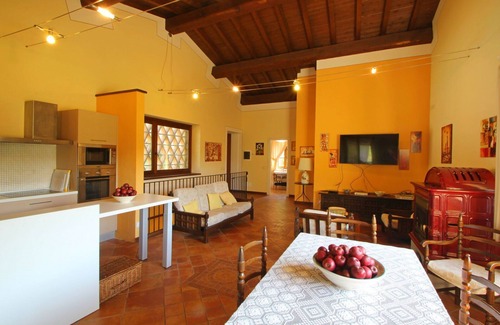 Castelnuovo di Garfagnana Villa | Preciosa casa de vacaciones privada con WIFI, piscina privada, TV, terraza y aparcamiento