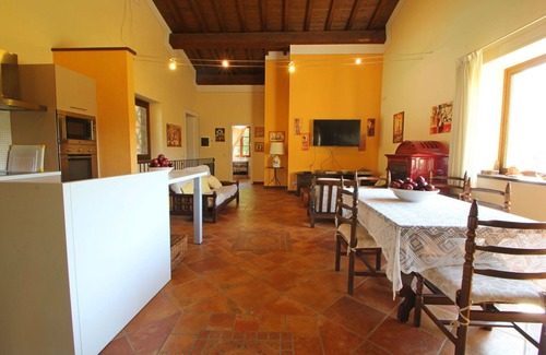 Castelnuovo di Garfagnana Villa | Preciosa casa de vacaciones privada con WIFI, piscina privada, TV, terraza y aparcamiento