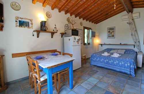 Castiglione della Pescaia Casa | Casa de vacaciones privada con jacuzzi, A/C, TV, veranda, vista panorámica, aparcamiento