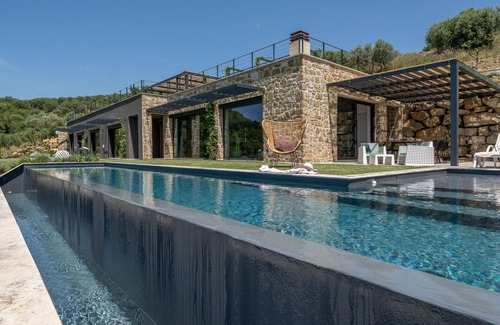 Passignano sul Trasimeno Villa | Casa de vacaciones privada con A/C, piscina privada, WIFI, terraza, vista panorámica, aparcamiento