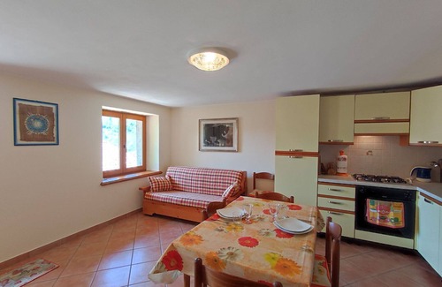 San Nazzaro Val Cavargna Casa | Maravillosa casa de vacaciones privada para 4 personas con TV, terraza y mascotas permitida