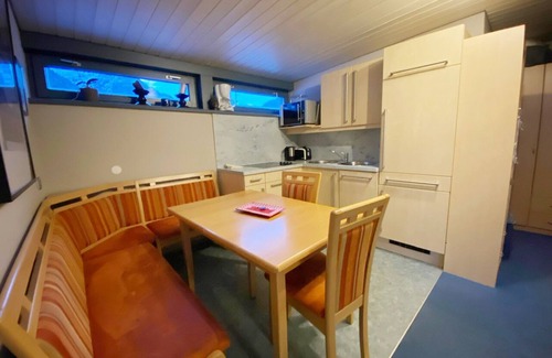 Sankt Anton am Arlberg Apartamento | Wonderful Sankt Anton ski apartment. 3min walk to all main lifts/ski school