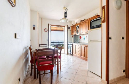Santo Stefano al Mare Villa | Preciosa casa de vacaciones privada con WIFI, TV, terraza, mascotas permitida y aparcamiento