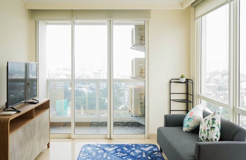 Cikini Apartamento | Wonderful 2BR Menteng Park Apartment with Private Lift