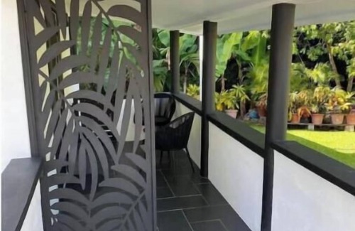 Orange Hill Apartamento | Wonderful 4-bedroom combined apartment with AC in Carnbee