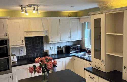 Newry Casa | Wonderful 4-bedroom house in Newry Central